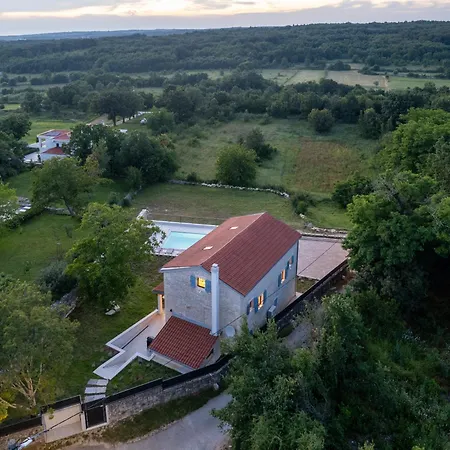 Heureka-amazing Heated Pool And Sauna Villa
