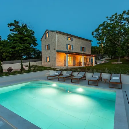 Heureka-amazing Heated Pool And Sauna *
