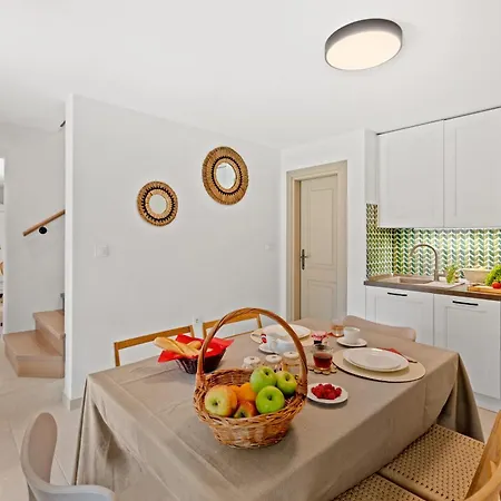 Villa Heureka-Luxury Istrian Villa- Heated Pool, Sauna & Nature Views * Barat (Rovinj)