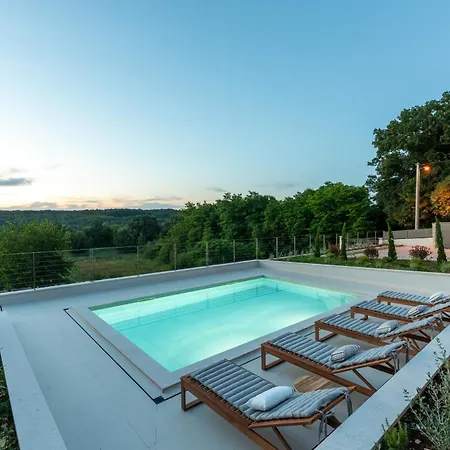Villa Heureka-Luxury Istrian Villa- Heated Pool, Sauna & Nature Views Villa Barat (Rovinj)
