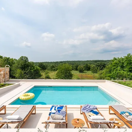 Villa Heureka-Luxury Istrian Villa- Heated Pool, Sauna & Nature Views * Barat (Rovinj)