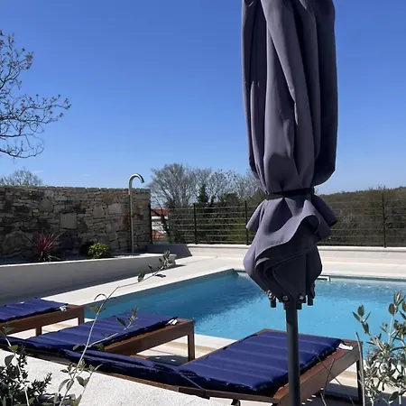 Villa Heureka-Luxury Istrian Villa- Heated Pool, Sauna & Nature Views * Barat (Rovinj)