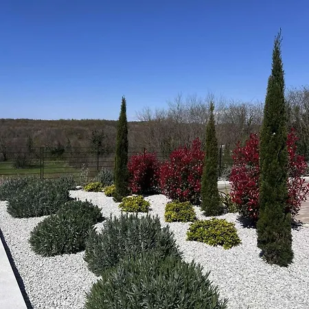 Villa Heureka-Luxury Istrian Villa- Heated Pool, Sauna & Nature Views Villa Barat (Rovinj)